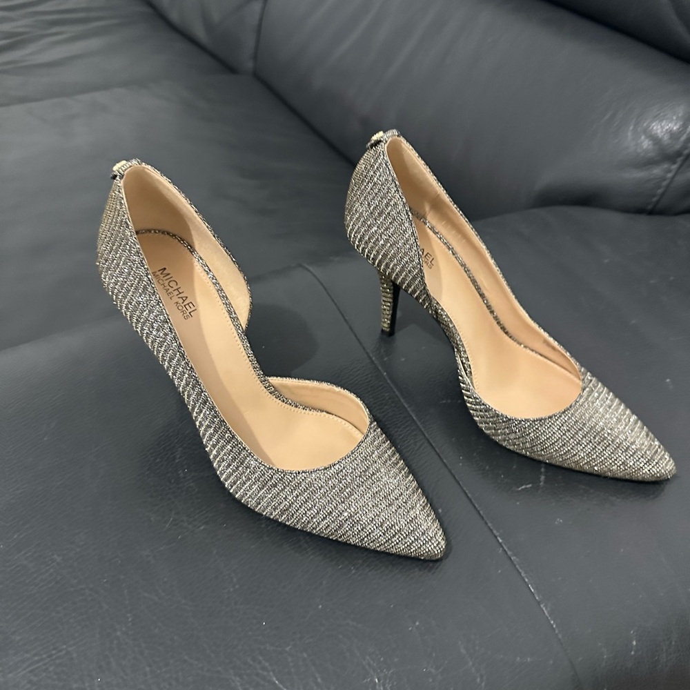 HIGH HEELS SHOES 4”